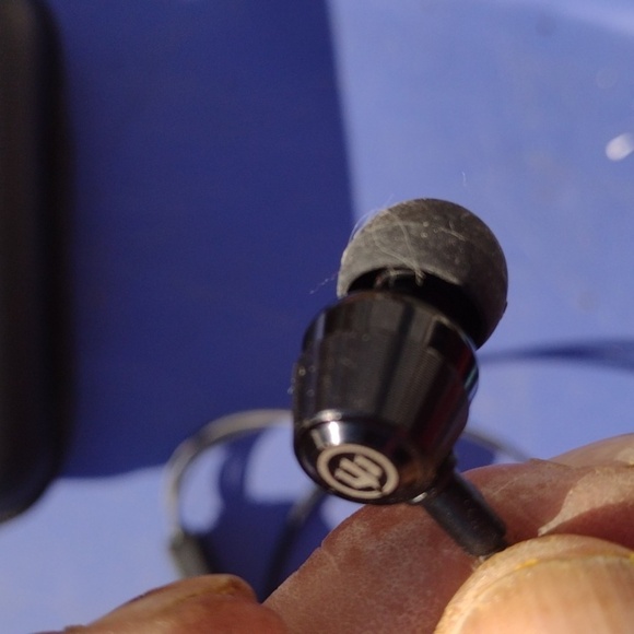 Omen Wicked Audio Hi Fi Black Wireless Bluetooth Headphones - Picture 4 of 4